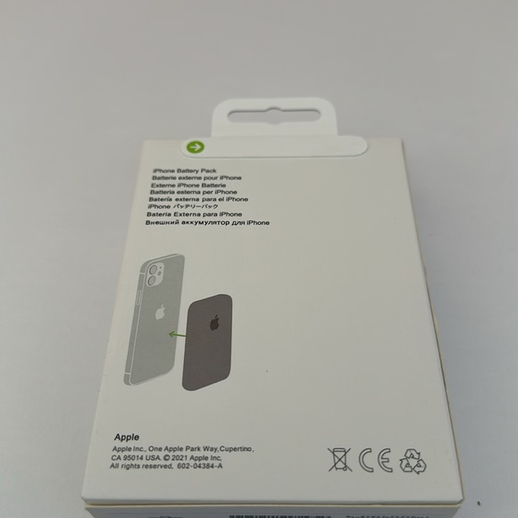Apple iPhone Battery Pack MagSafe providing safe and reliable wireless charging. - Picture 2 of 4